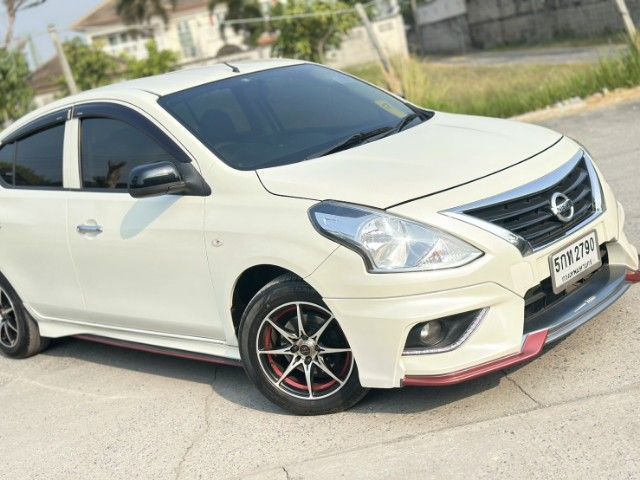 รถ Nissan Almera 1.2 E สี ขาว