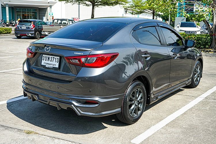 Mazda Mazda 2 2022 1.3 C Sedan เบนซิน ไม่ติดแก๊ส เกียร์อัตโนมัติ เทา รูปที่ 4