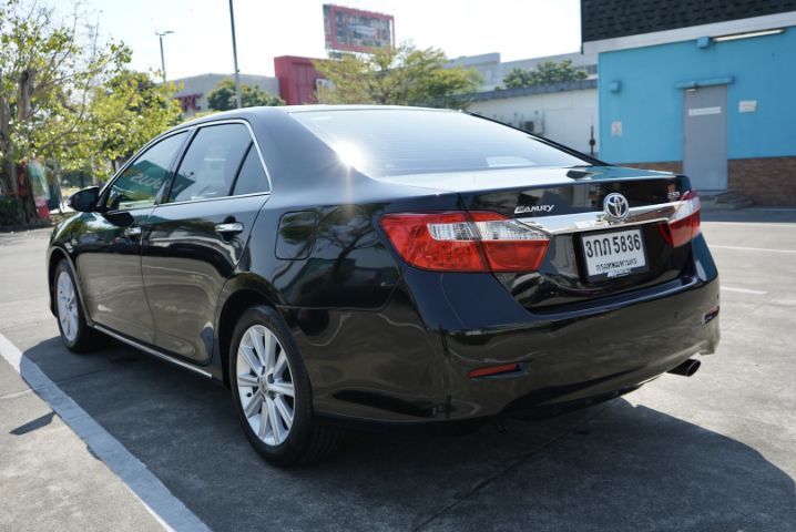 รถ Toyota Camry 2.5 G สี ดำ