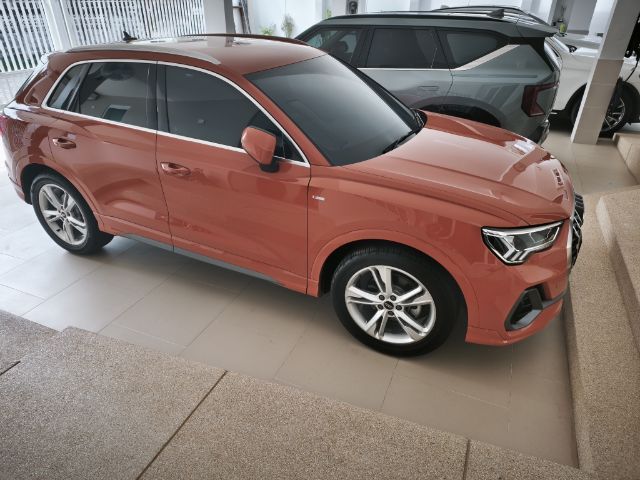 Audi Audi Q3  2024 2.0 TFSI AWD Utility-car เบนซิน เกียร์อัตโนมัติ ส้ม รูปที่ 3