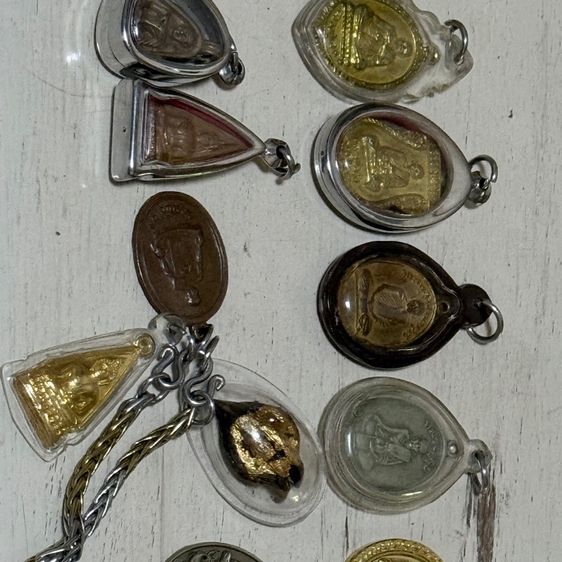 พระเครื่อง รูปที่ 2