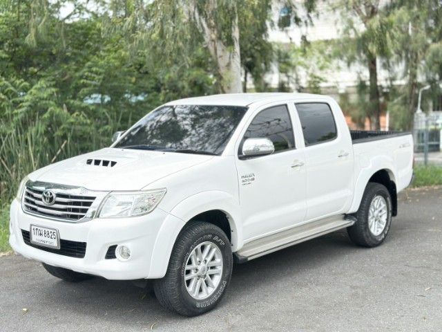 รถ Toyota Hilux Vigo Champ Smart Cab 3.0 G Prerunner สี ขาว