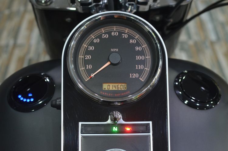 Harley Fat Boy Lo ปี 2014 สีดำ Black Denim รูปที่ 7