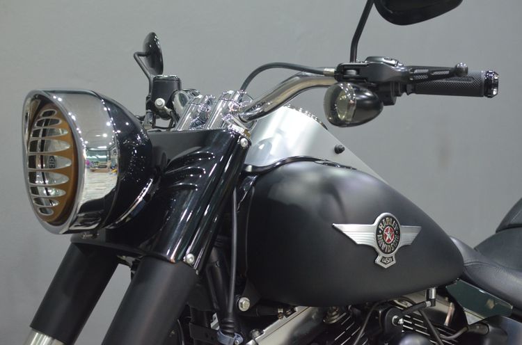 Harley Fat Boy Lo ปี 2014 สีดำ Black Denim รูปที่ 9
