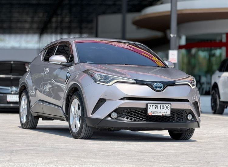 รถ Toyota C-HR 1.8 Hybrid Hi สี เทา