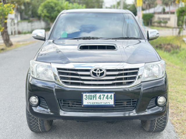 Toyota Hilux Vigo Champ 2013 Smart Cab 2.5 E VNT Prerunner Pickup ดีเซล ไม่ติดแก๊ส เกียร์ธรรมดา ดำ รูปที่ 3