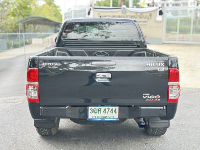 Toyota Hilux Vigo Champ 2013 Smart Cab 2.5 E VNT Prerunner Pickup ดีเซล ไม่ติดแก๊ส เกียร์ธรรมดา ดำ รูปที่ 2