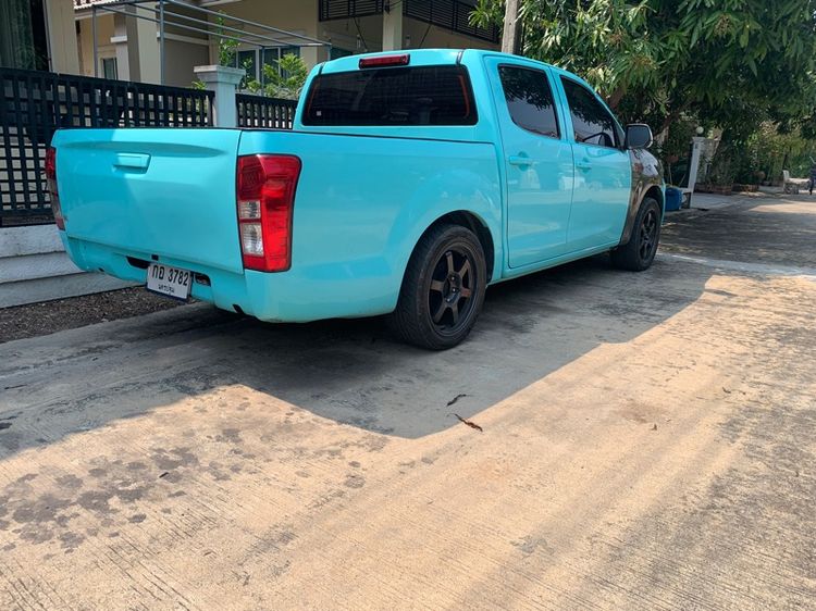 Isuzu D-MAX 2016 1.9 S ดีเซล เกียร์ธรรมดา เขียว รูปที่ 2