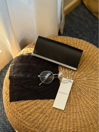 แว่นGivenchy แท้โคตรถูก‼️1,500 บาท‼️ รูปที่ 2