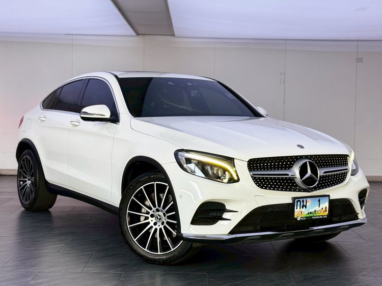 รถ Mercedes-Benz GLC-Class GLC250d สี ขาว