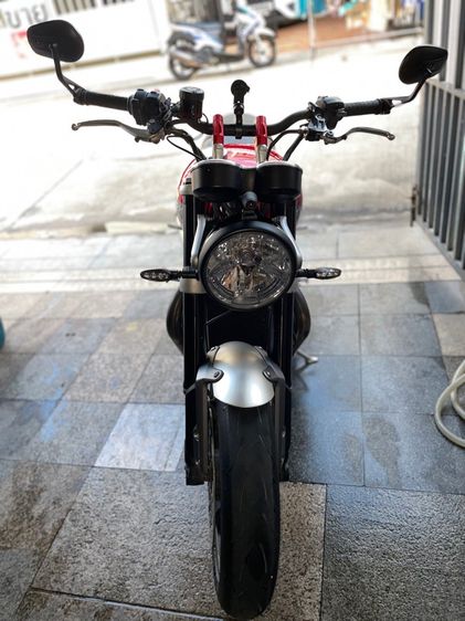 Triumph Speed Twin 1200