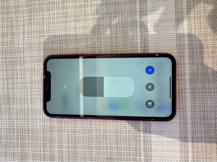 iPhone XR สีแดง 64gb รูปที่ 7