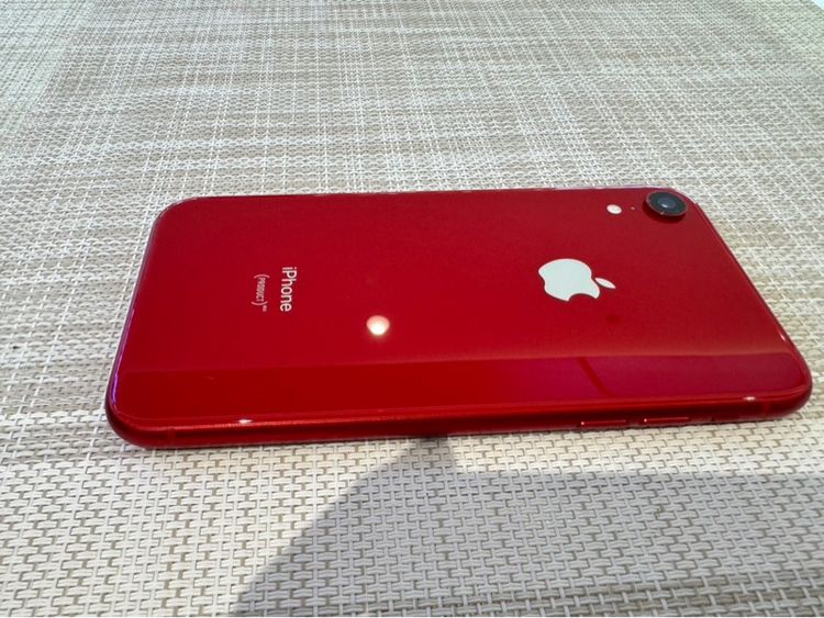 iPhone XR สีแดง 64gb รูปที่ 3