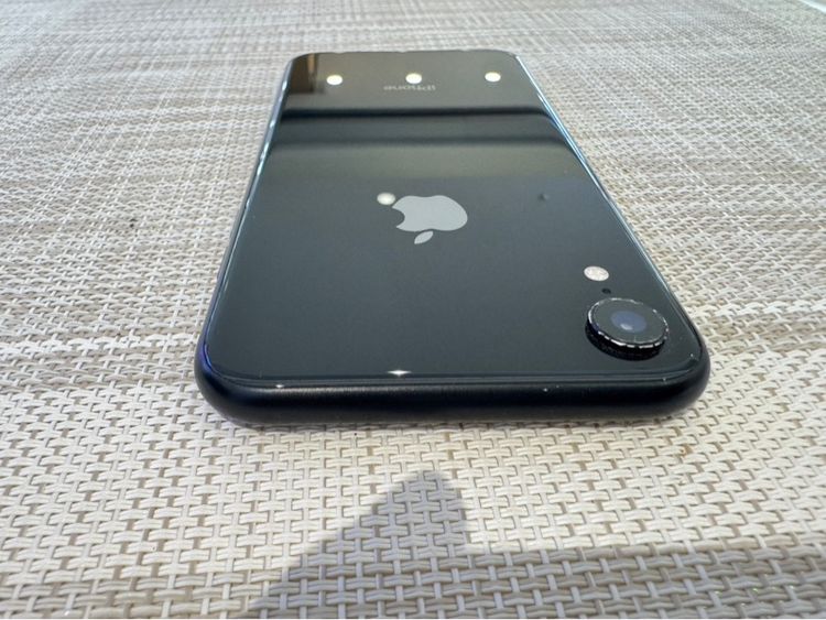 iPhone XR สีดำ 64gb รูปที่ 3