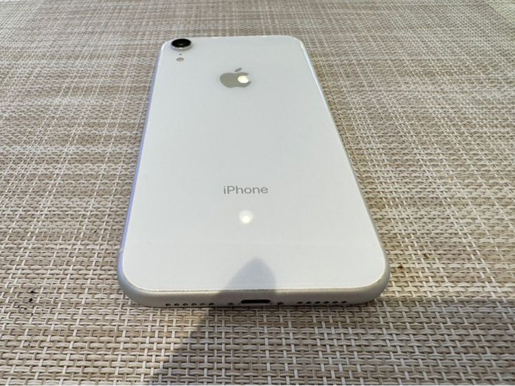 iPhone XR 64 สีขาว รูปที่ 2
