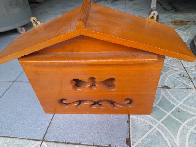 ตู้นจดหมายไม้สักครับ