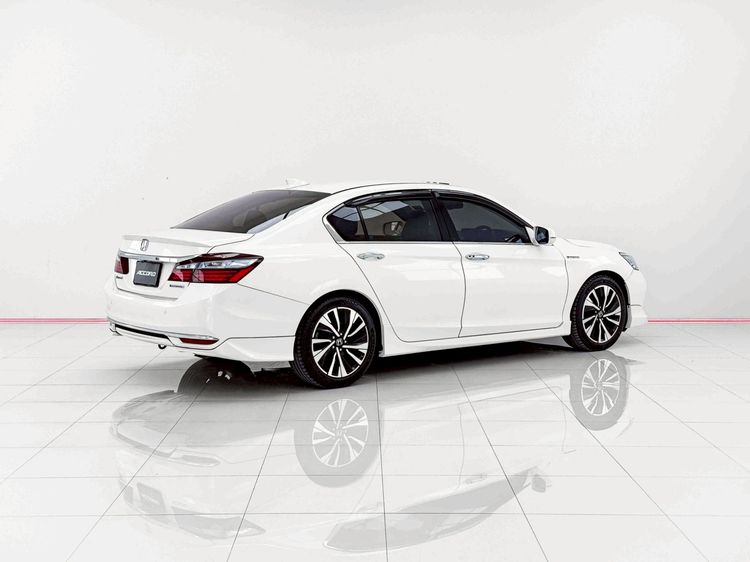 Honda Accord 2016 2.0 Hybrid Tech Sedan ไฮบริด ไม่ติดแก๊ส เกียร์อัตโนมัติ ขาว รูปที่ 4