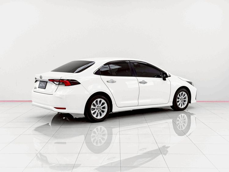 Toyota Altis 2022 1.6 G Sedan เบนซิน ไม่ติดแก๊ส เกียร์อัตโนมัติ ขาว รูปที่ 4