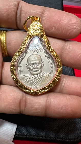 ปล่อยพระค่ะ