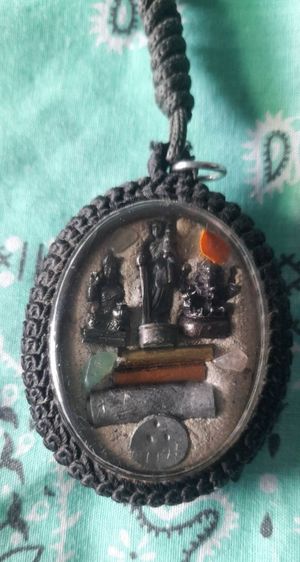 ล็อกเก็ตจัมโบ้ หลวงปู่หงษ์ รูปที่ 4