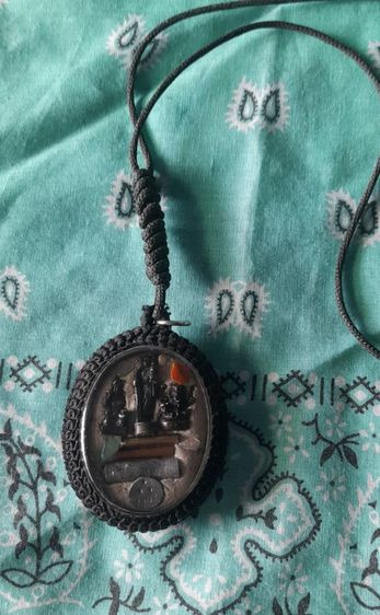 ล็อกเก็ตจัมโบ้ หลวงปู่หงษ์ รูปที่ 2