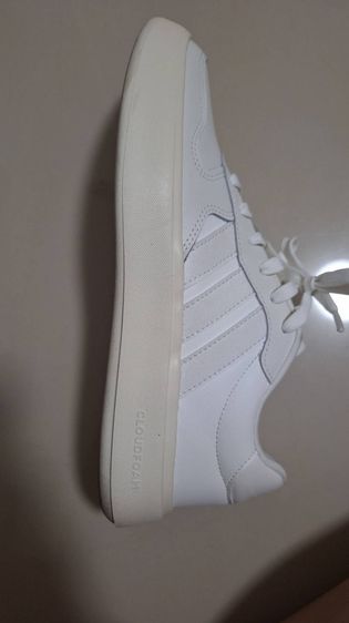 รองเท้า Adidas สีขาวล้วน ไซต์ 41 รูปที่ 4