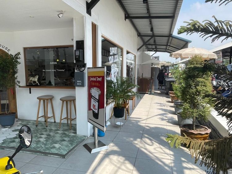 คาเฟ่ รูปที่ 11