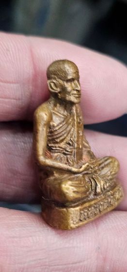 รูปหล่อรูปเหมือนหลวงพ่อเงินวัดบางคลานปี2525 รูปที่ 9