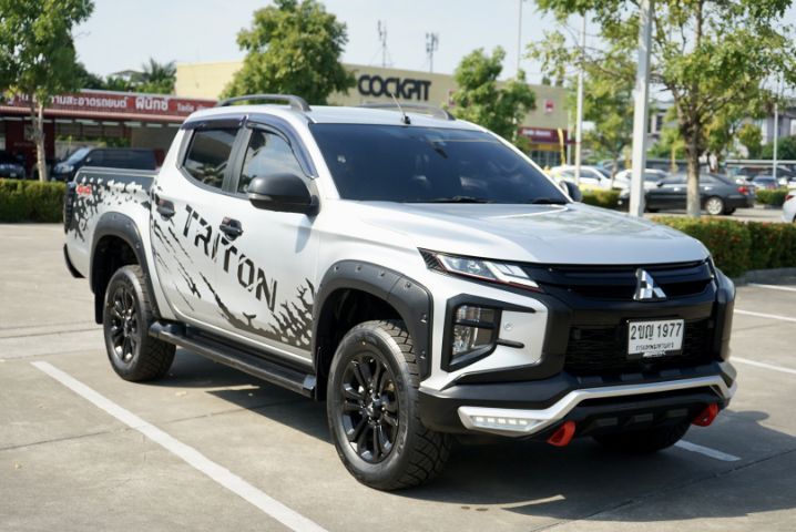 Mitsubishi Triton 2021 2.4 GT Premium 4WD Pickup ดีเซล ไม่ติดแก๊ส เกียร์อัตโนมัติ ขาว รูปที่ 2