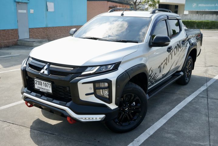 Mitsubishi Triton 2021 2.4 GT Premium 4WD Pickup ดีเซล ไม่ติดแก๊ส เกียร์อัตโนมัติ ขาว รูปที่ 3