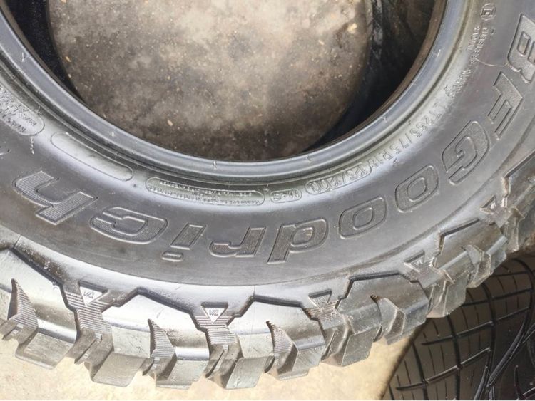 ยาง bf goodrich Mud-Terrain  265 75 16 ปี 23 ชุดละ 14,000 บาทครับ รูปที่ 12