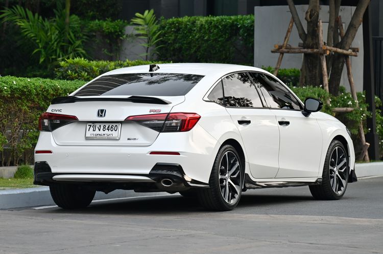 Honda Civic 2022 2.0 eHEV RS Sedan ไฮบริด ไม่ติดแก๊ส เกียร์อัตโนมัติ ขาว รูปที่ 4
