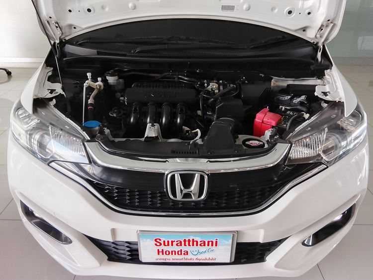 Honda Jazz 2019 1.5 V Sedan เบนซิน ไม่ติดแก๊ส เกียร์อัตโนมัติ ขาว รูปที่ 4