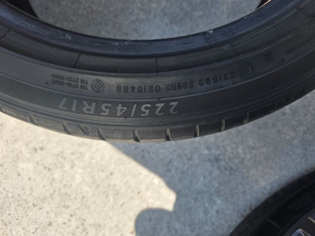 ขายยางมิชลิน 225 45 17 ติด toyota altis ยังไม่ช้ำไม่บวม ยางปี 22 ใช้งานมา รูปที่ 16