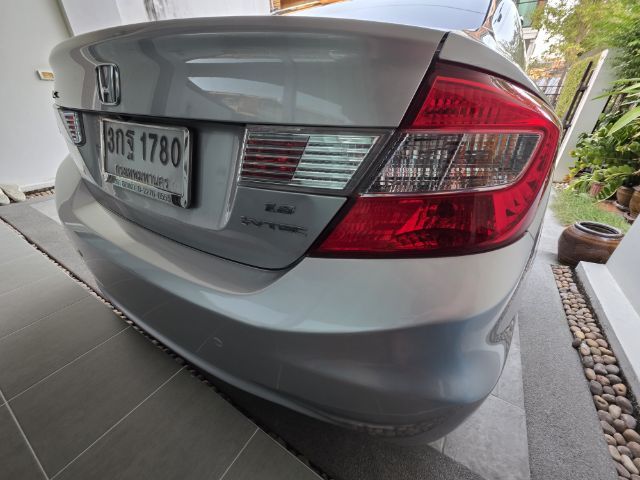 Honda Civic 2014 1.8 ES i-VTEC Sedan เบนซิน ไม่ติดแก๊ส เกียร์อัตโนมัติ บรอนซ์เงิน รูปที่ 4