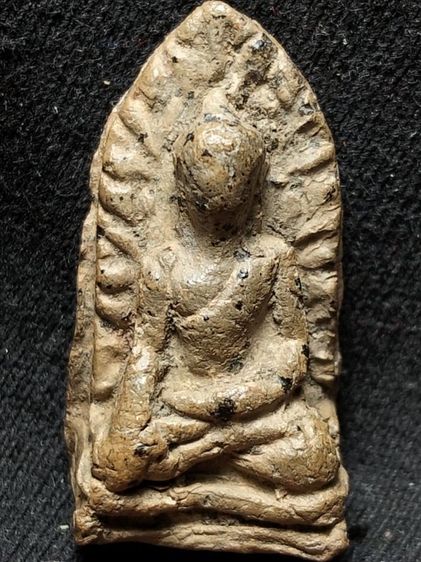 พระรอดลำพูนพิมพ์เล็กครับ รูปที่ 18