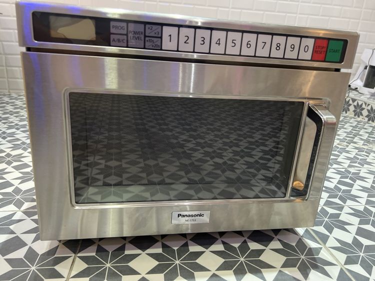 เตาอบไมโครเวฟ พานาโซนิค MICROWAVE PanasonicNE-1753  7-11 ขนาด 18 ลิตร