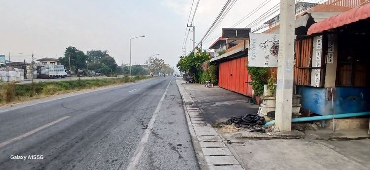 ขายทาวน์เฮ้าส์เนื้อที่ 21 ตารางวา อยู่ใกล้แยกสี่ขวา ติดถนนใหญ่ พื้นที่ทำเลทองค้าขายได้ ราคาเบาๆ21