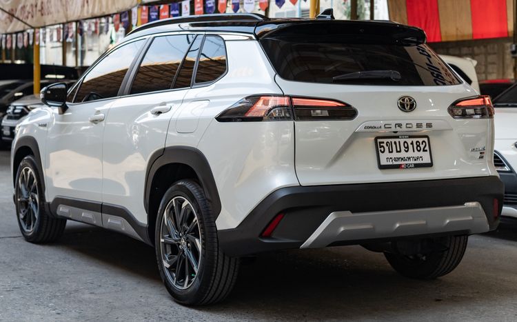 Toyota Corolla Cross 2022 1.8 Hybrid Premium Safety GR Sport Utility-car ไฮบริด ไม่ติดแก๊ส เกียร์อัตโนมัติ ขาว รูปที่ 3