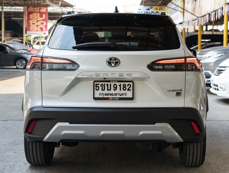Toyota Corolla Cross 2022 1.8 Hybrid Premium Safety GR Sport Utility-car ไฮบริด ไม่ติดแก๊ส เกียร์อัตโนมัติ ขาว รูปที่ 4