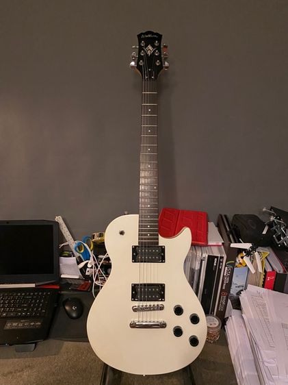 กีต้าร์ หล่อๆ