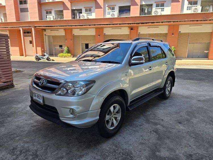 Toyota Fortuner 2008 2.7 V Utility-car เบนซิน ไม่ติดแก๊ส เกียร์อัตโนมัติ บรอนซ์ทอง