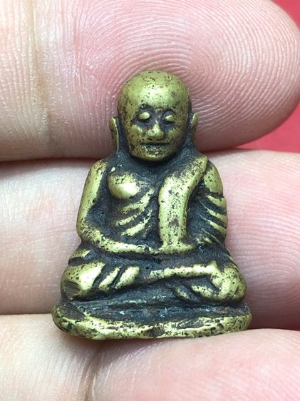 รูปหล่อหลวงพ่อเงิน รูปที่ 2