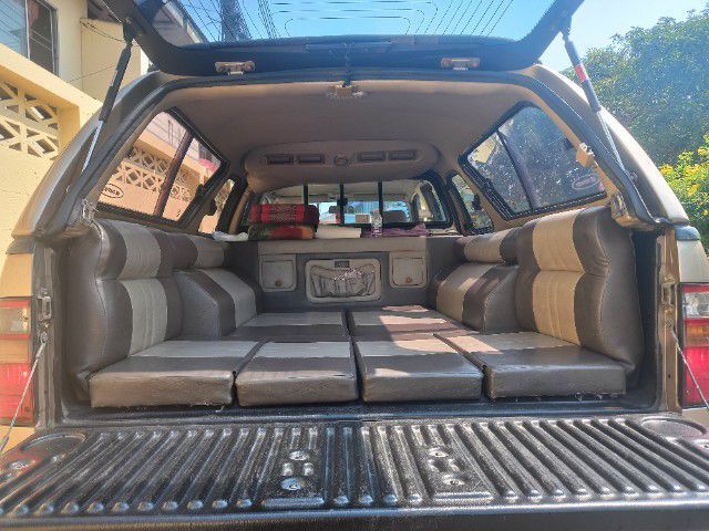 Toyota Hilux Tiger D4D 2003 รุ่นย่อยอื่นๆ Pickup ดีเซล บรอนซ์ทอง รูปที่ 2