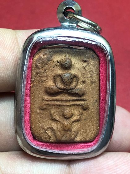 พระหลวงพ่อปานขี่ครุตเล็ก