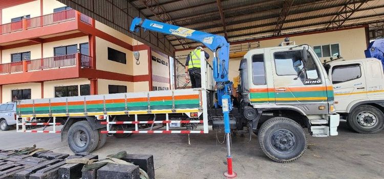 ขายด่วน Hino 6ล้อ  ปี1994  195 แรง รูปที่ 3