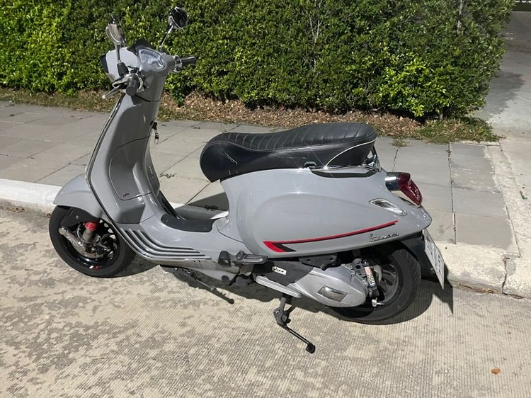  vespa sprint รูปที่ 4