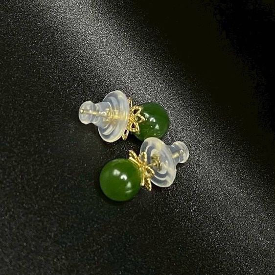 ต่างหูทองแท้ 9K หยกแท้💚💚ขนาด 7  mm. นน. 2 กรัม (แถมแป้นยางให้ค่ะ)  รูปที่ 3