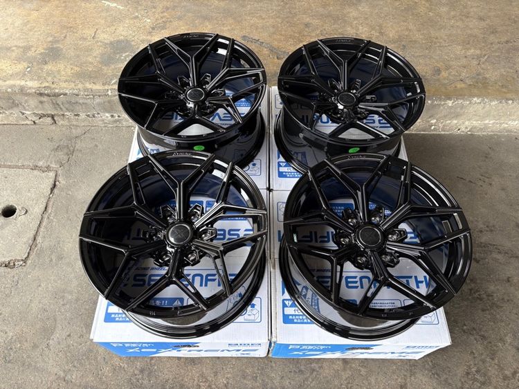 18" ล้อแม็กมือ1 ขอบ18 EXE1 6รู139 กว้าง9 ออฟ15 สีดำเงา ล้อเบา FLOW FORMING งานSEVENFIFTH งานสวยมากๆ 