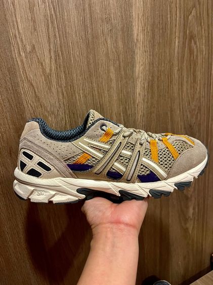 รองเท้าผ้าใบ รูปที่ 5